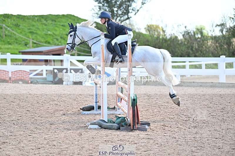 240504A-134116-02083 - Cls 20 & 21 Club & Schools 1m