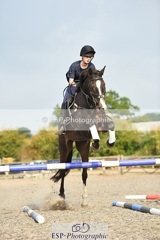 230817-093308-01655 - Kay's 1st Group - Arena