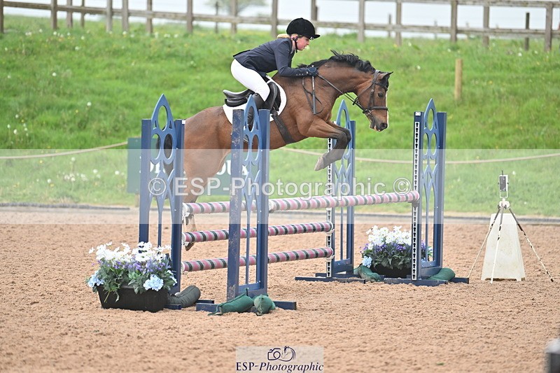 240505A-112301-04843 - Cls 3  Pony Discovery & 90cm Open