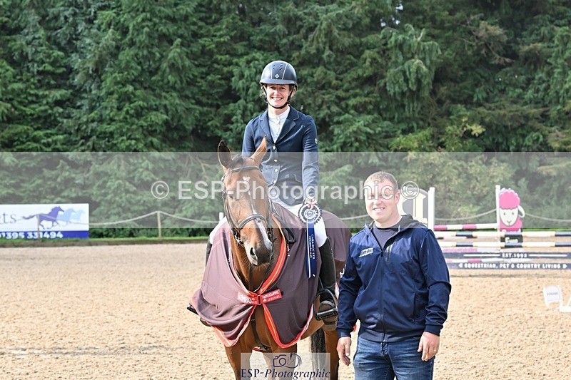 240818-093554-03426 - Cls 8A Snr British Novice