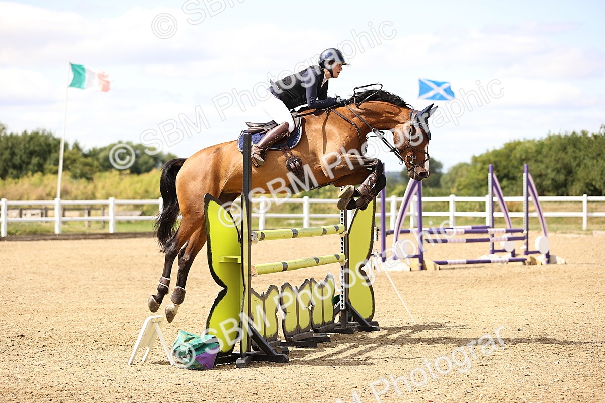 SBM_001263 - Class 6 - Senior Newcomers - 1.10m