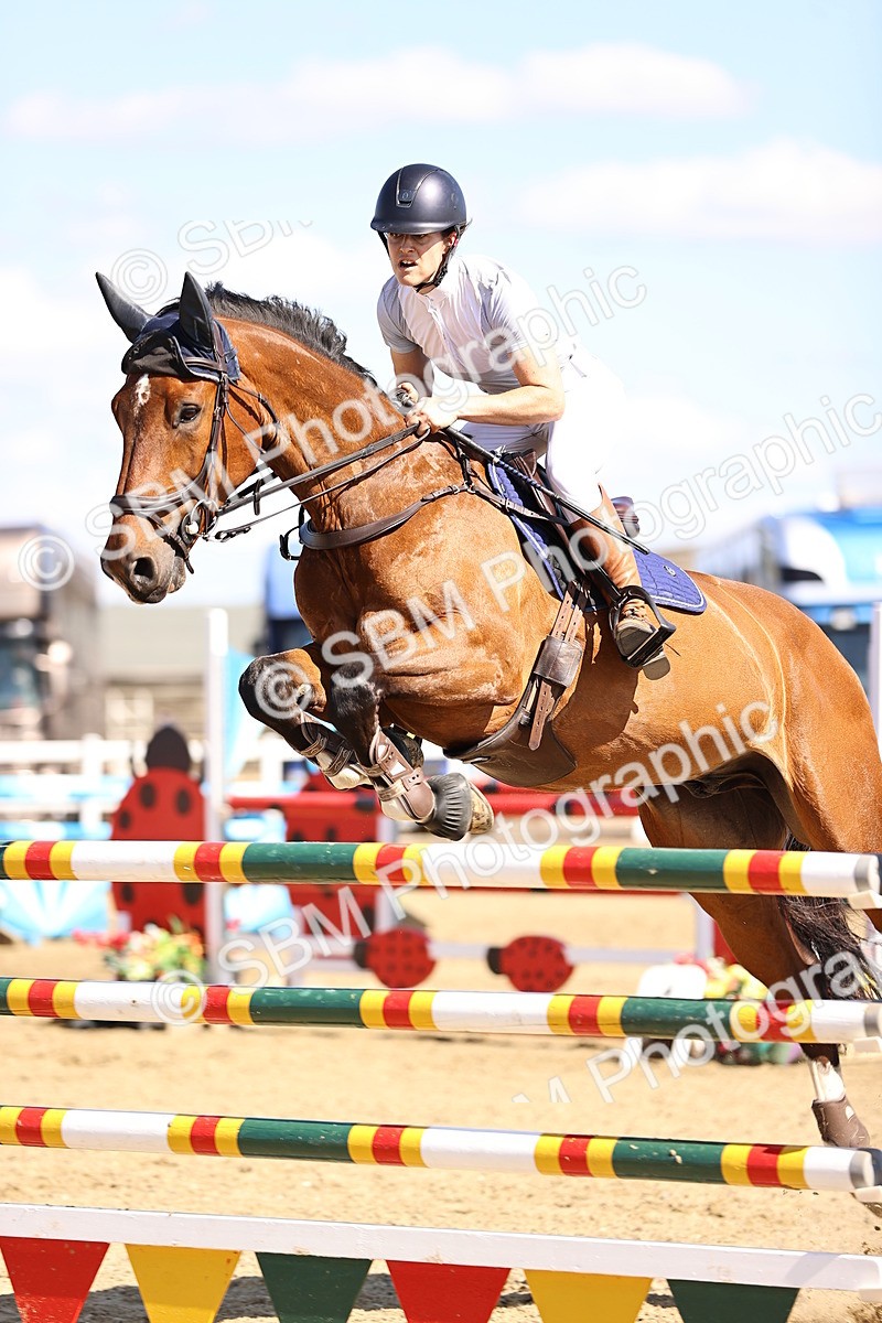 SBM_015599 - Class 16 - Senior foxhunter - 1.20m Open