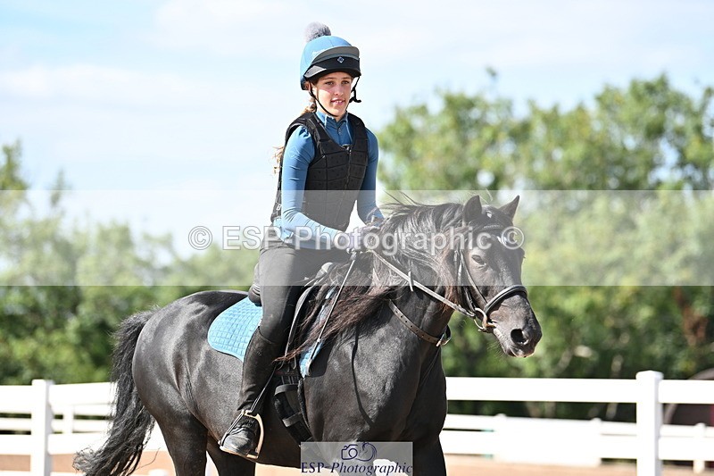 250821B-152927-00555 - Group B - Danielle