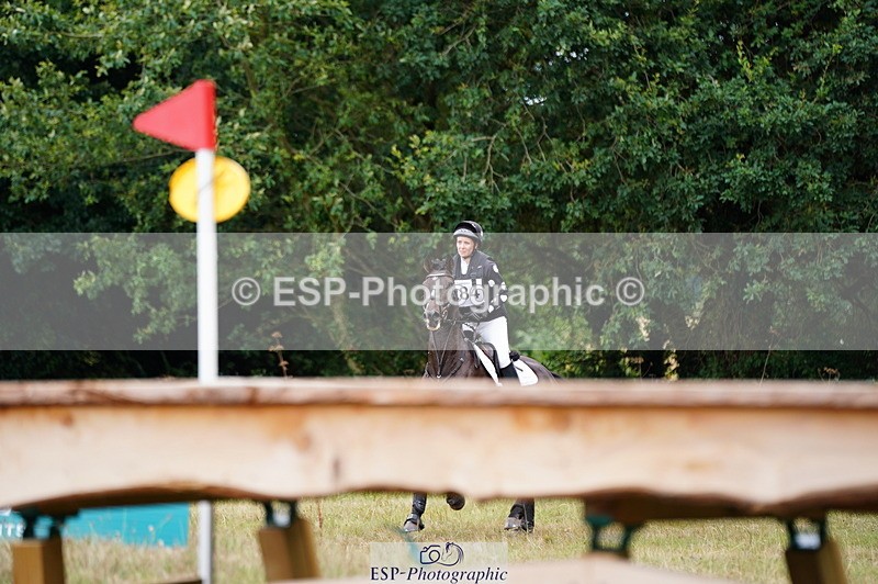 250802A-153620-07342 - F-284-Roxi.Foster-SKYES.ARCOS