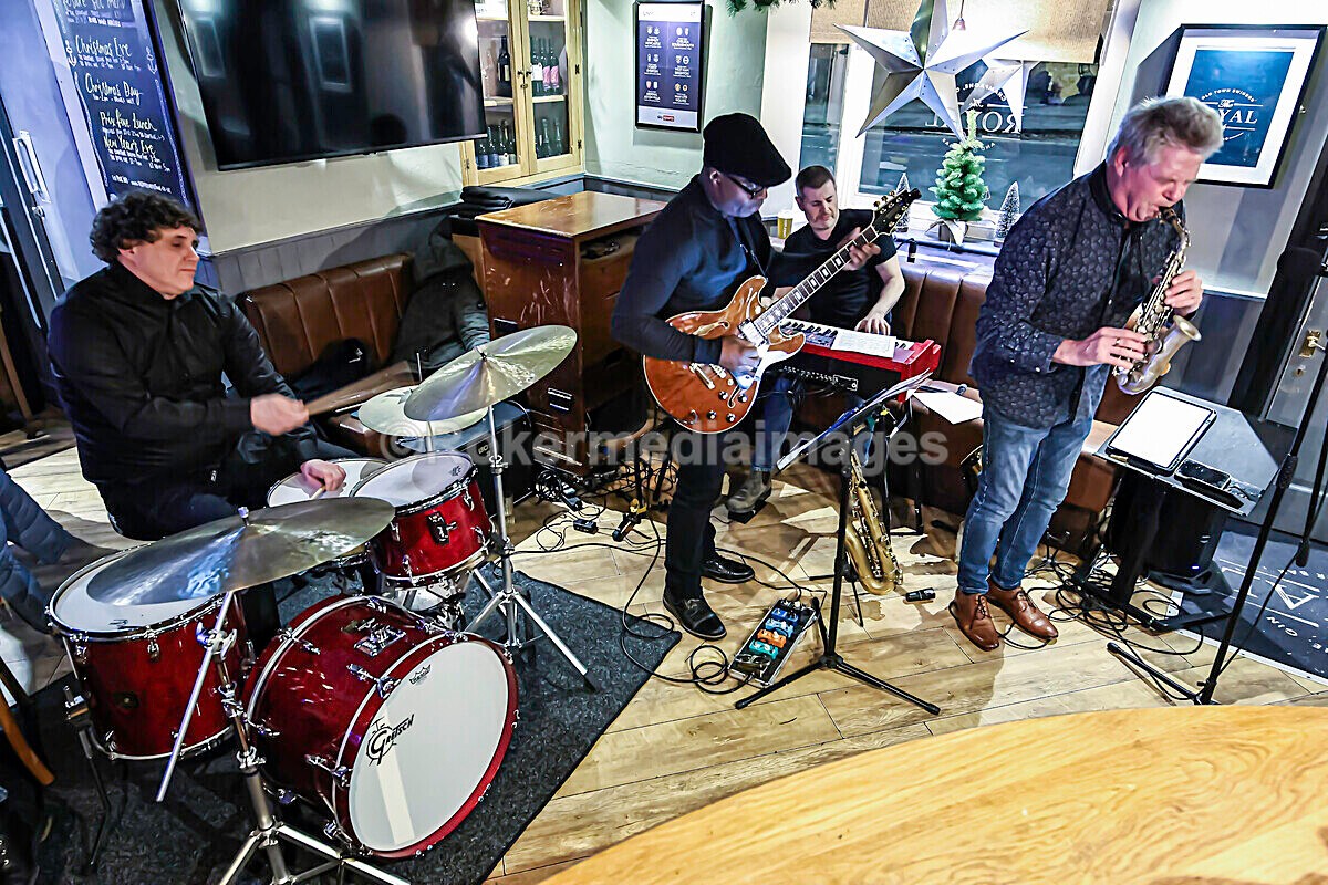 Derek Nash Dec 2025-42 - Derek Nash and Jonny Henderson Trio