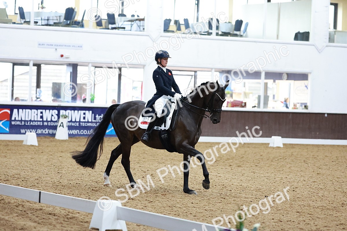 SBM_021674 - Class 14 - FEI Grand Prix - 18.52-19.37