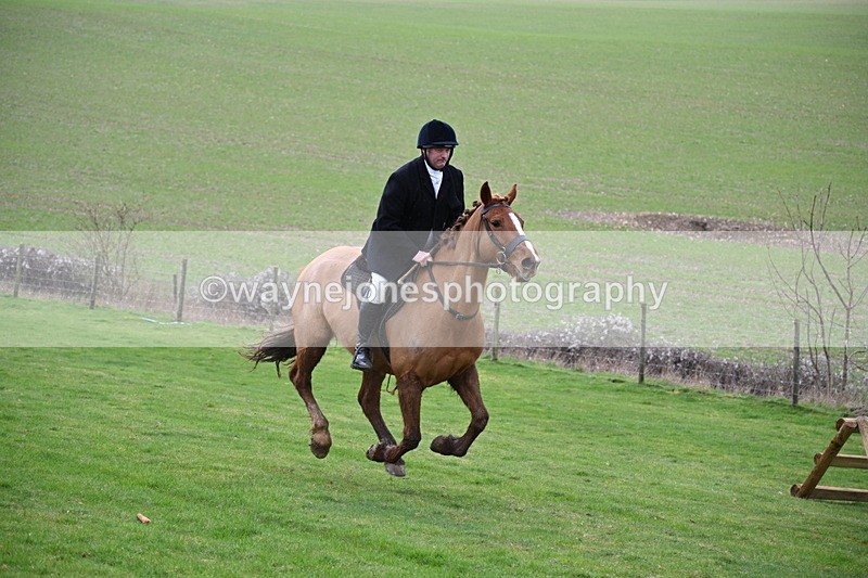 WJ6_9026 - Line Three