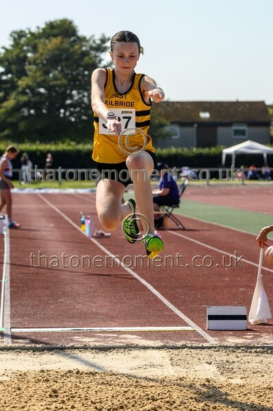 Age25SUN-919366 - Field Female Set Two