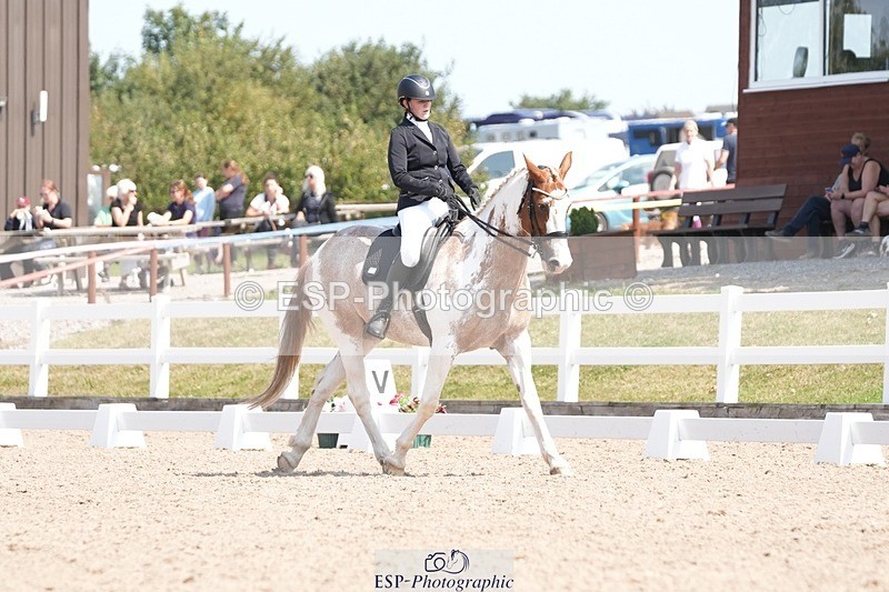 250817-123240-09099 - 161-Isabel.LawsonIn.the.pink