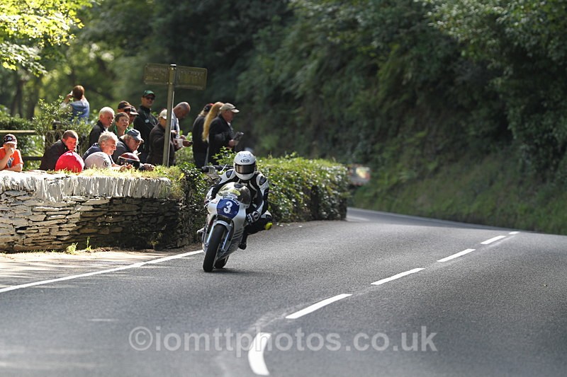 FOM_1093 - Classic TT Lap of honour