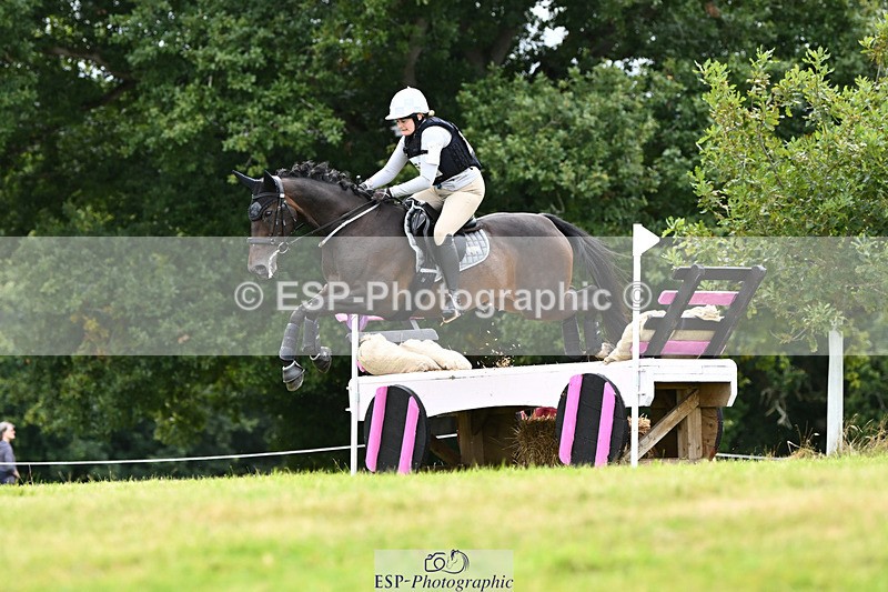 240825X-172240-37496 - 80cm XC 16.30 to 17.30