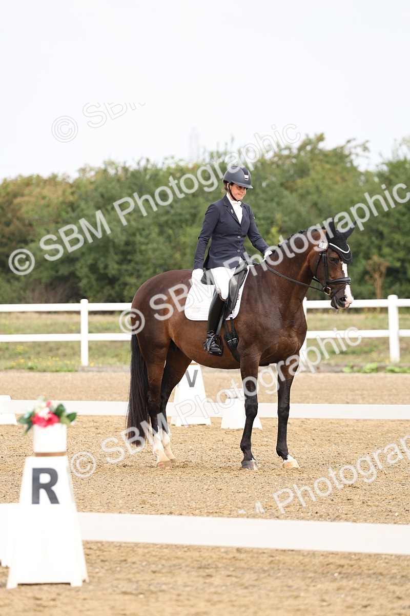 SBM_005491 - Class 6 - Novice 6 - 9.30-10.12