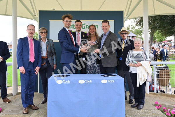 yr04092022r5-76 - Race 5 4.05pm Little Green Rascals Children's Nurseries Stakes