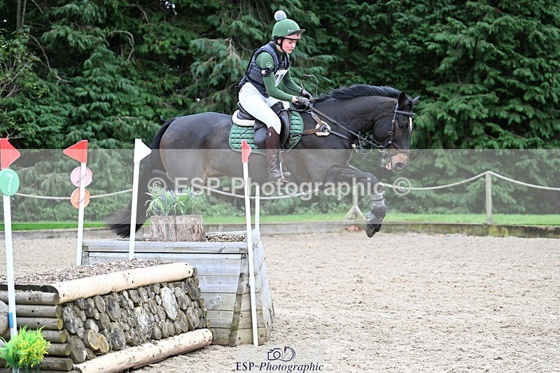 241117-141532-04495 - Cls 3 90-95cm 14.00 to 15.00