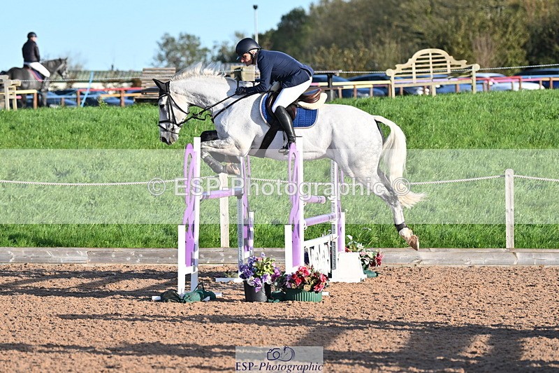 231015A-091823-06910 - Cls 28 Newcomers & 1.10m Open