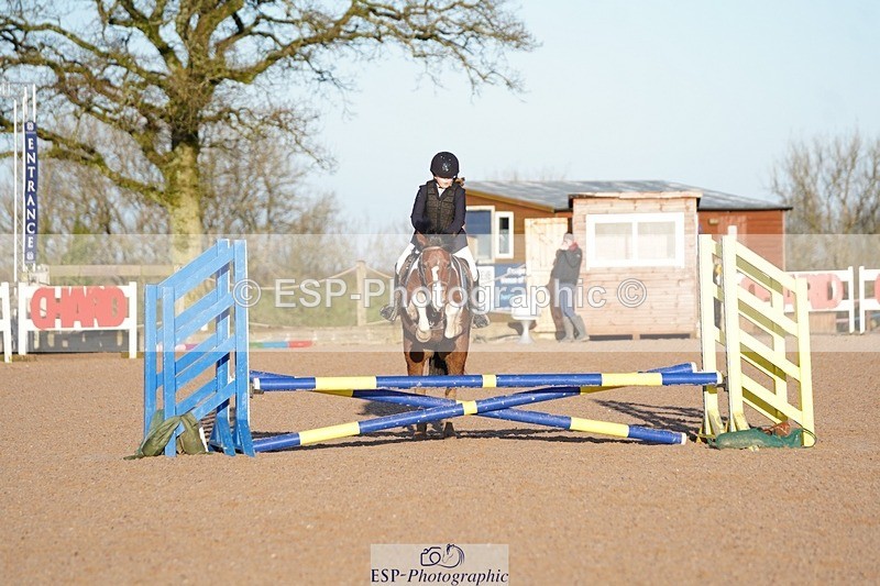 250125-100722-00891 - Clear Round 40cm and 50cm