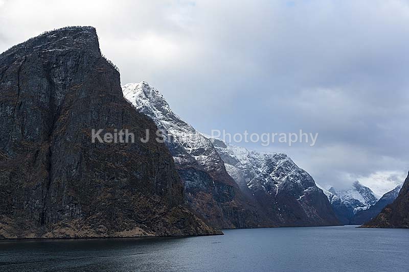 YR6M1940 - Worldwide