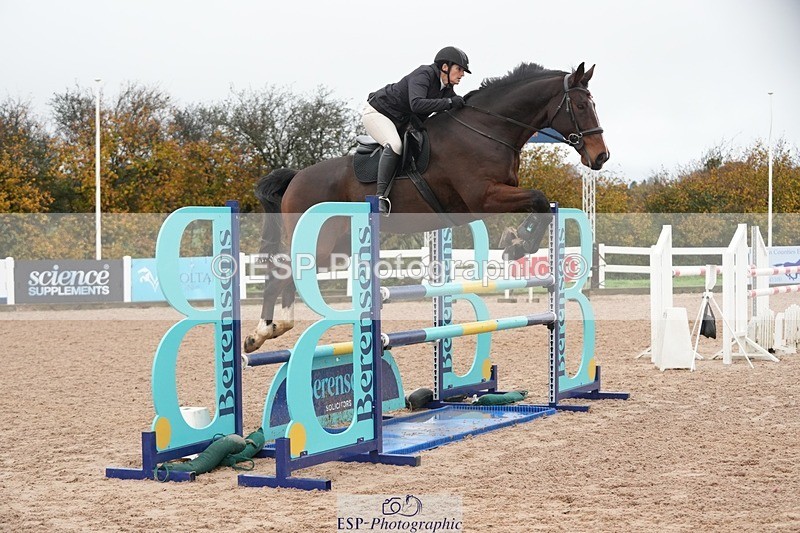 251107-131140-00884 - Cls 5 Newcomers and 1.10m Open