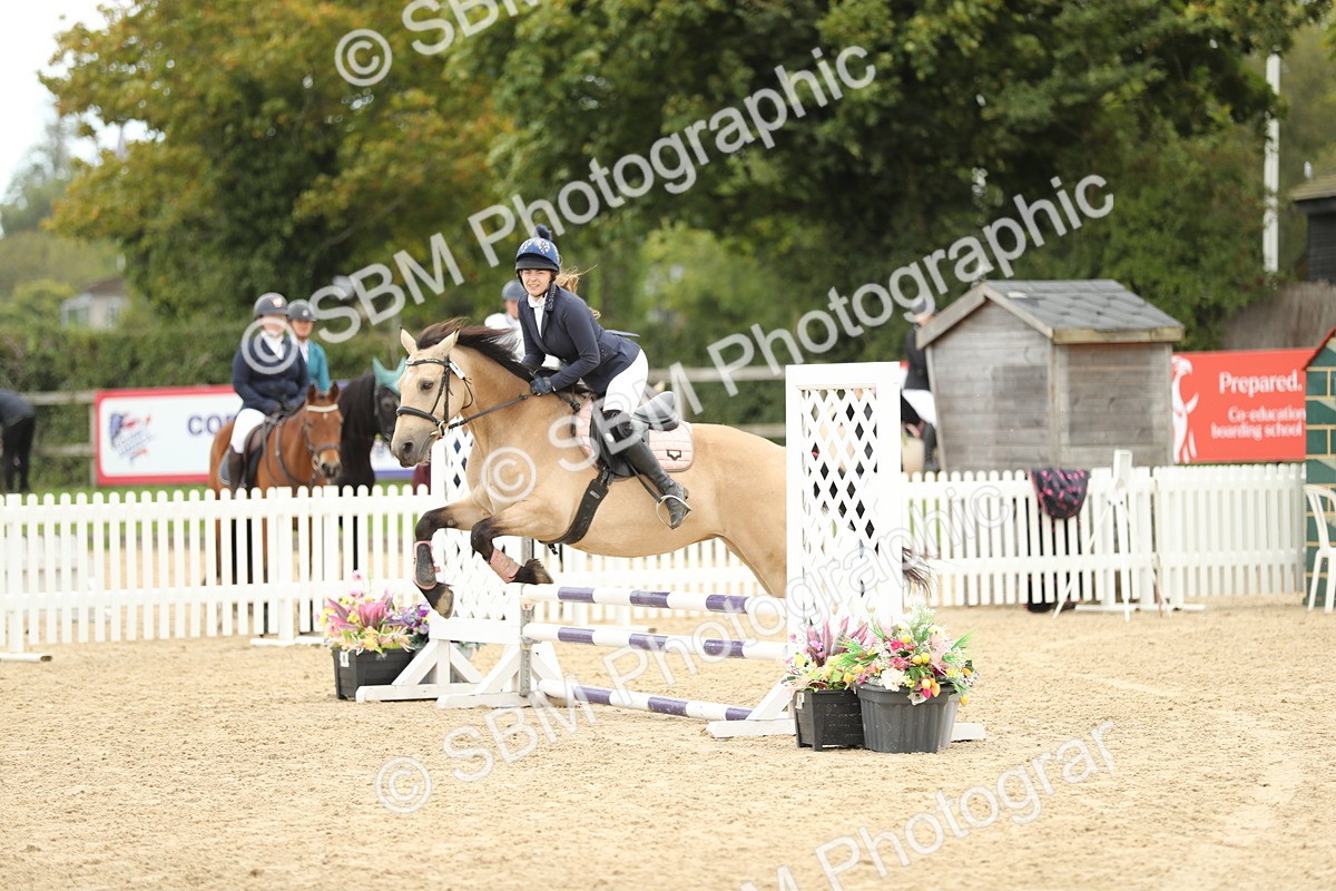 SBM_04541 - J28 - Senior Horse & Pony 60cm Championships