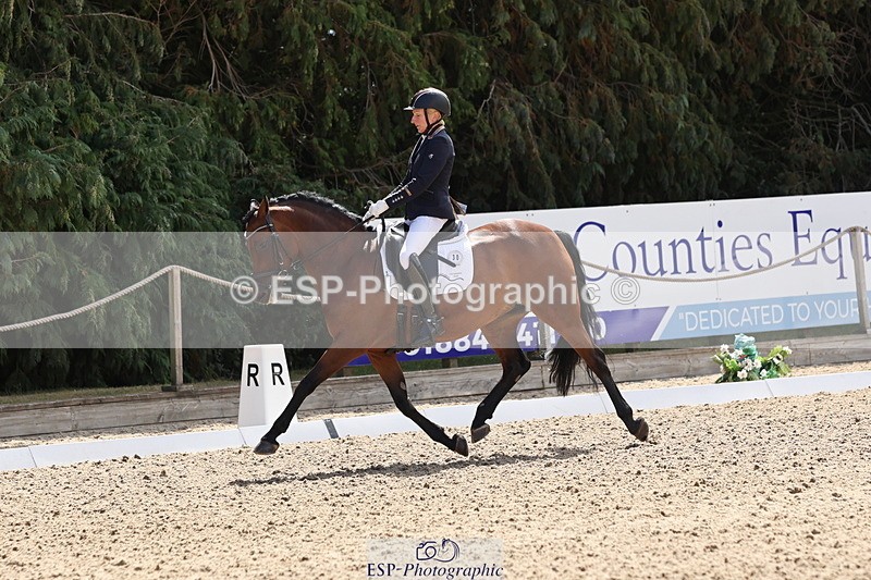 250809A-115153-03260 - 030-Alice.PeternellFourseasons.Sienna