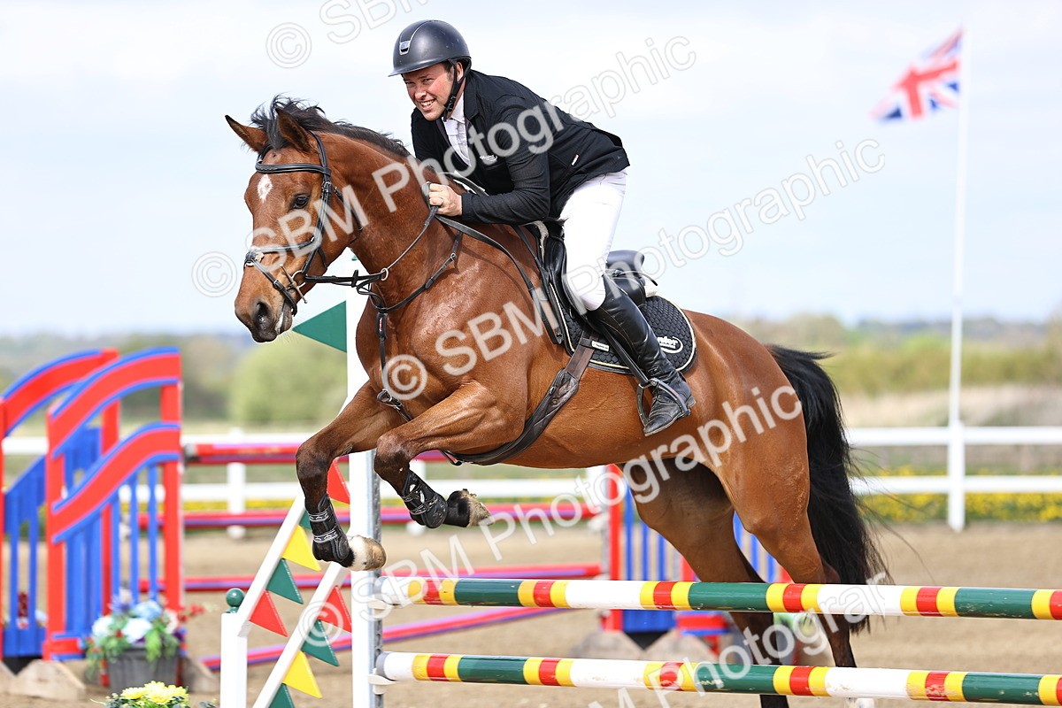 SBM_5137 - Class 9 - Senior British Novice - 90cm