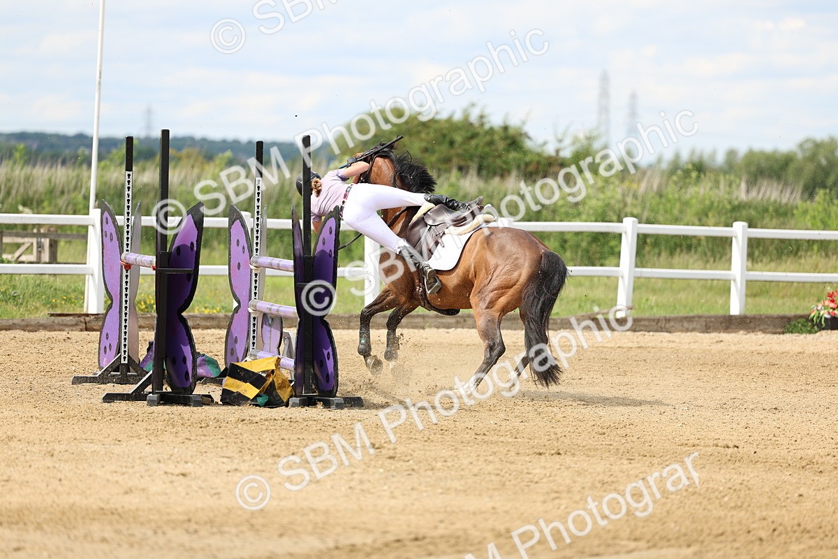 SBM_006038 - Class 19 - Senior Newcomers - 1.10m