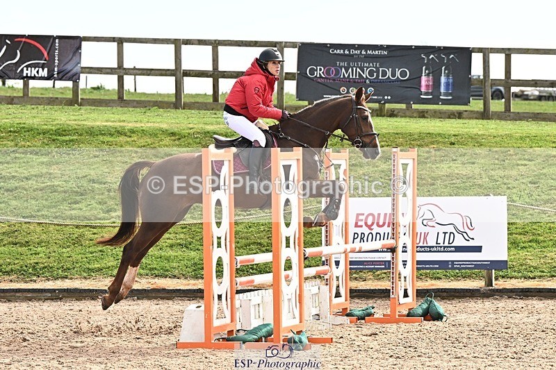 250416-100337-00195 - Cls 1 British Novice and 90cm