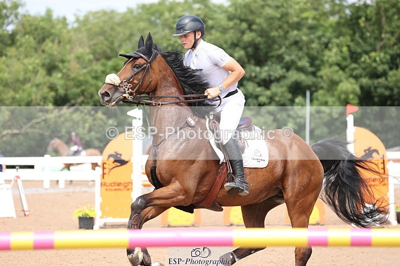 240718A-131911-05530 - Cls 9, 1 Star Bronze Tour 1.10m