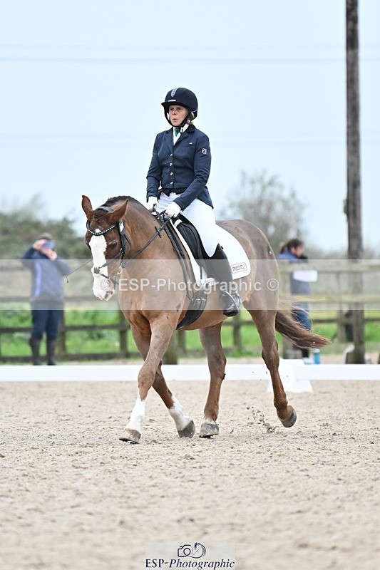 241103-153738-03179 - Novice 1 - 14.44 to 16.08