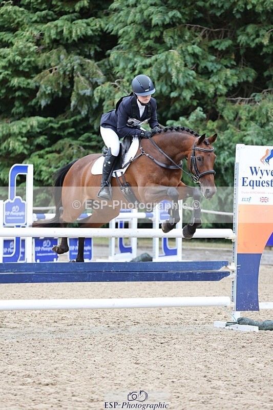 250803A-094618-09574 - K-451-Mae.Jackson-SWEET.RIOT