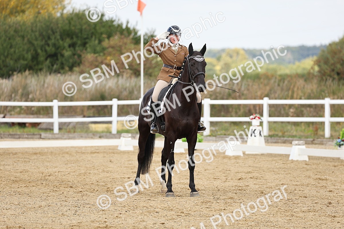 SBM_018283 - Class 16 - Novice 5 - 11.12-12.01