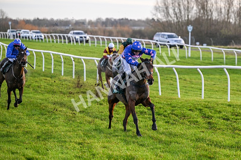 161225-Race 4-Noonetellsmenothin-8474 - Race 4