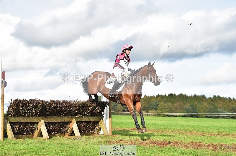 231021-143356-18932 - 454-MILTONHILL.MALENKI-Holly.Horton-SC+XC