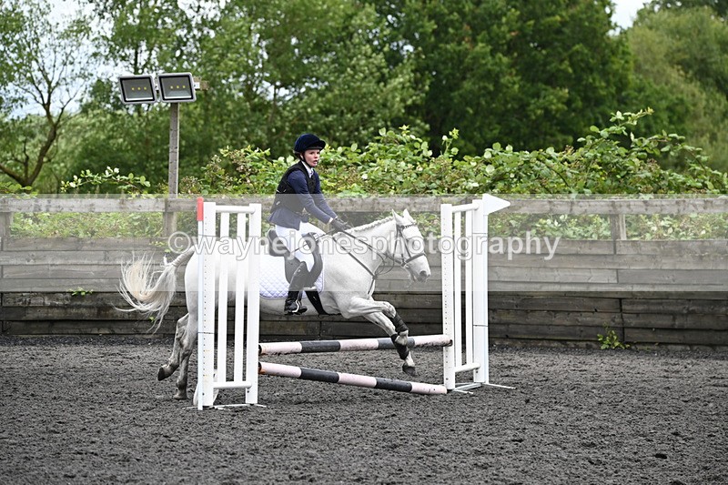 WJ6_0034 - Class 13 Novice 60cm