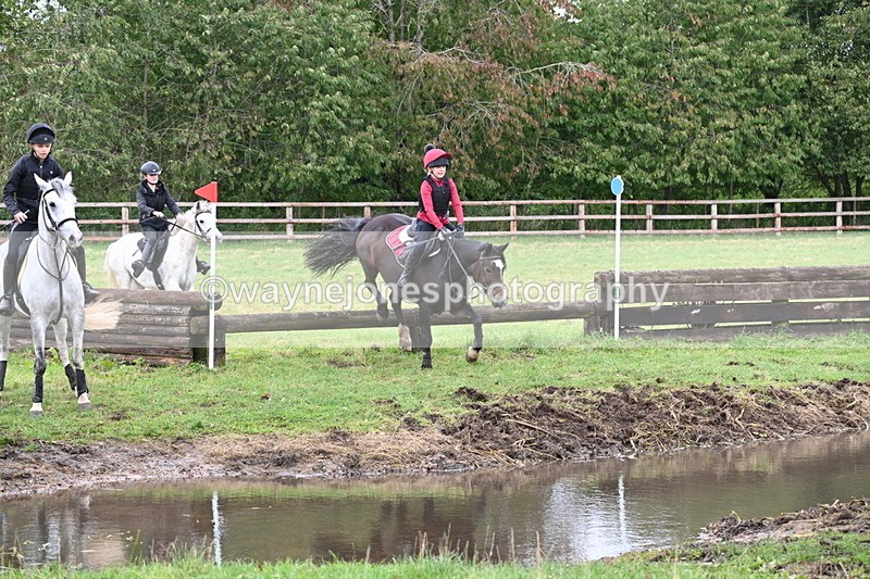 WJ6_6131 - Time at Photographer 12:41 to 13:05