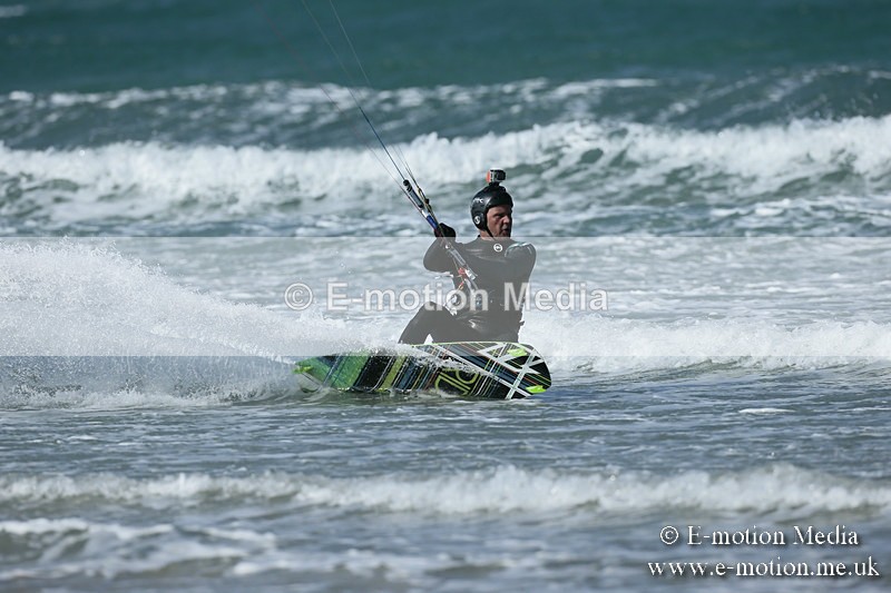 KS 020413-203 - Kite Surfing