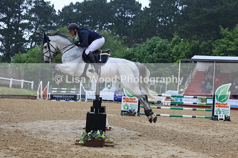 3E7A7255 - Class 7: Senior Newcomers/1.10m open