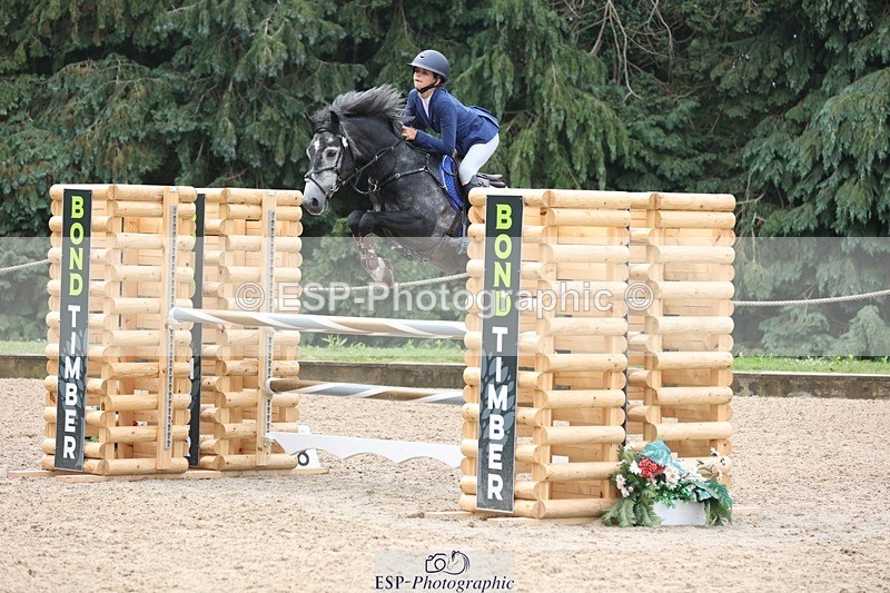 230618-102516-10112 - Cls 19 Pony Intro 1m