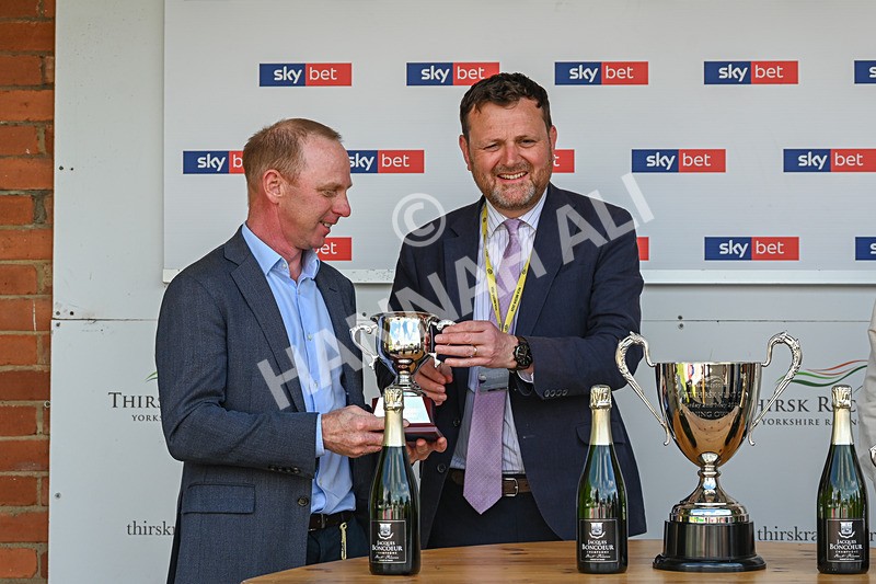 020526-Race 3-Mirsky-9664 - Race 3 2.40pm Sky Bet Thirsk Hunt Cup Handicap