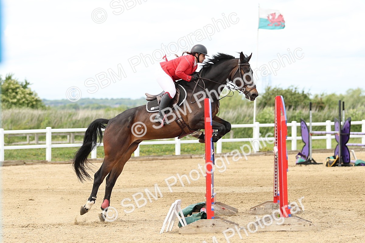 SBM_001065 - Class 4 - Senior Newcomers - 1.10m