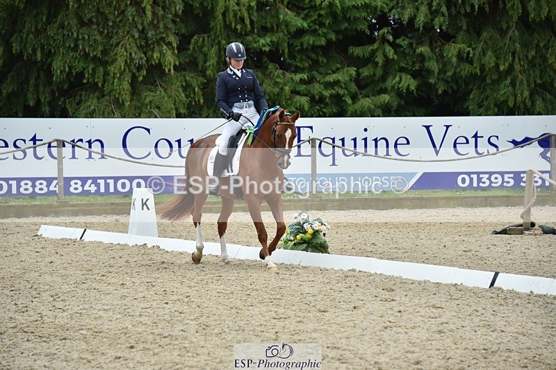 230813-182102-08851 - Medium Silver Presentations