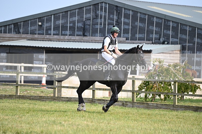 WJ6_2293 - 60cm XC Time 14:21 to 14:47