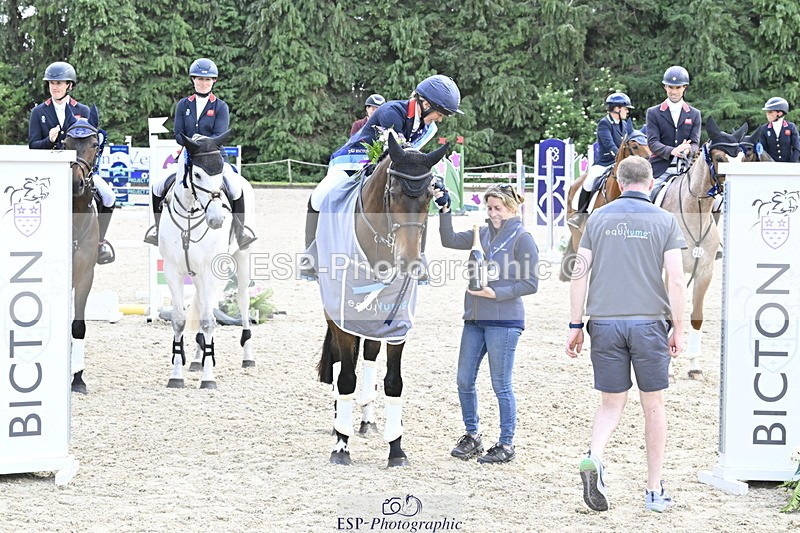 250525A-161233-18534 - Presentations Section C CCI 2 Star Long