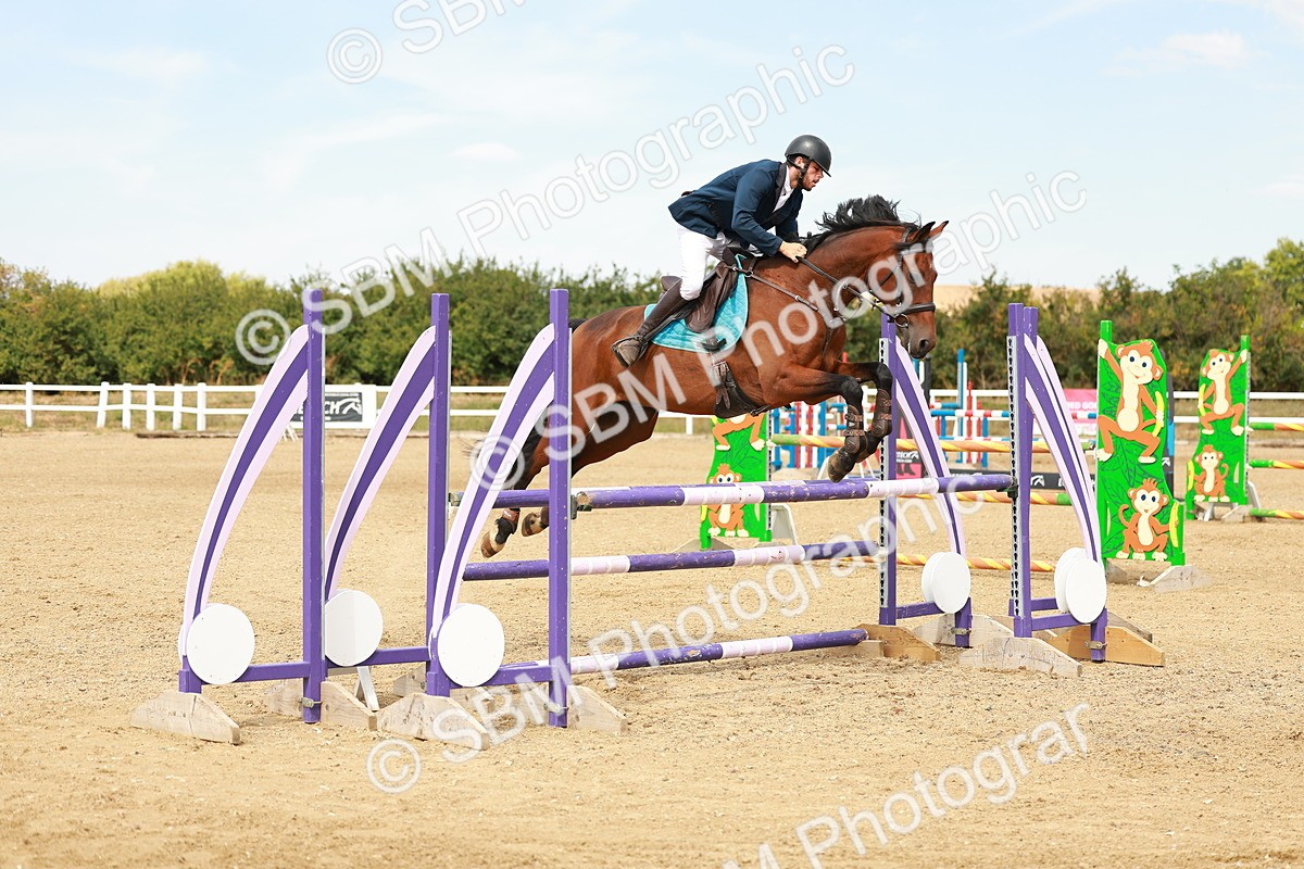 SBM_003774 - Class 14 - Senior Newcomers 1.10m