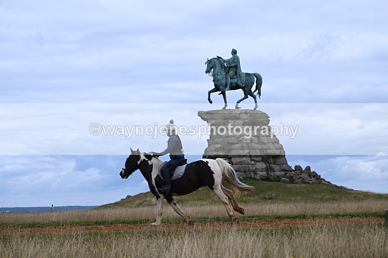 DSC_6481 - Time at Statue 12:17 to 12:44