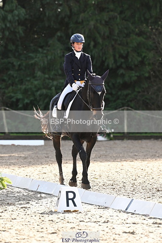 251023A-150938-05674 - B-162-Elle.Slack