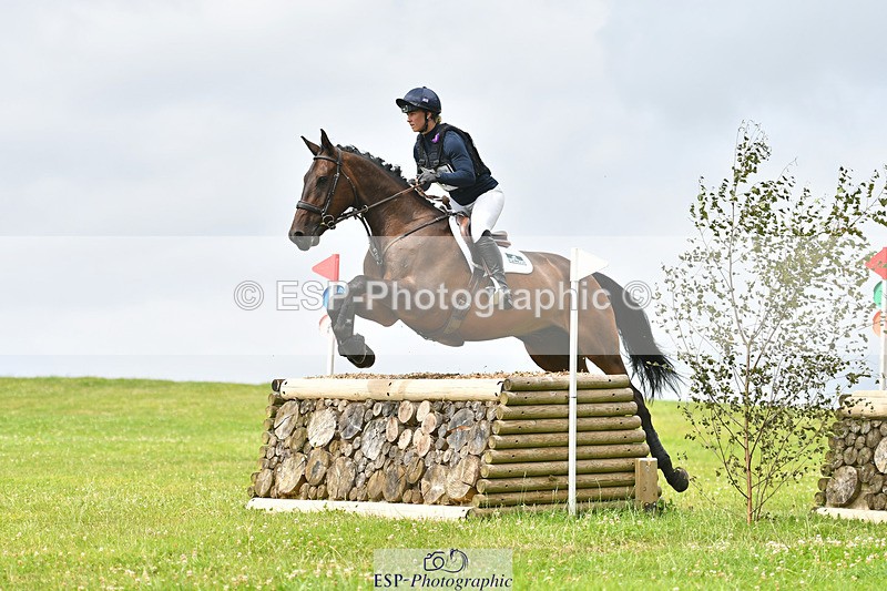 240804-122359-12487 - 365-Dani_Evans-COUNTRY_BOY