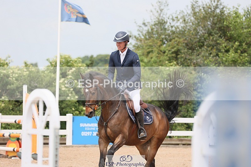 250523-120851-01195 - Cls 09 A&B  Snr Disc & 1.00m Open