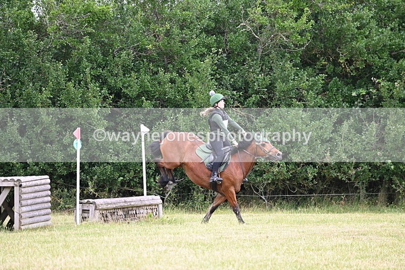 WJ6_6489 - 60cm XC Time 10:17 to 10:49