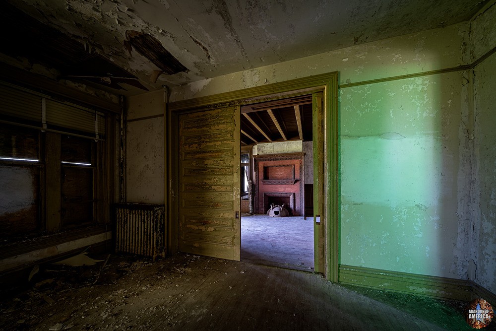 Dunnington Mansion photo - Abandoned America